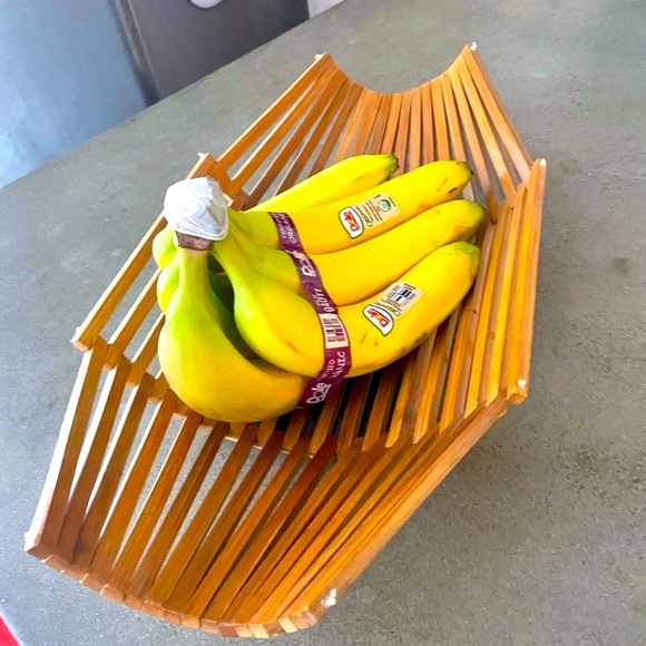 Other - Vintage! 🍇 Folding Bamboo Fruit Basket